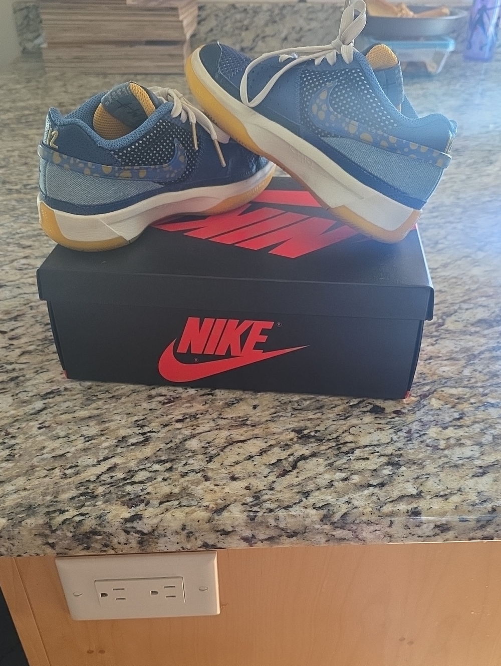 Nike Kids JA 1 GS. Blue and Yellow Low-Top Sneakers